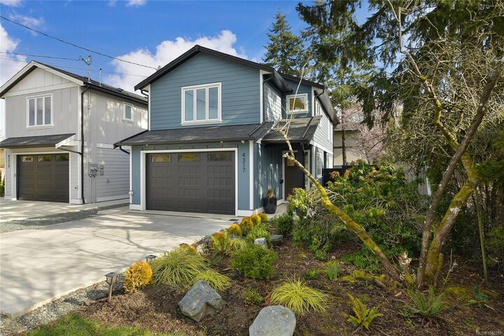 Property Photo: 4317 Majestic Dr BC V8N 3H1