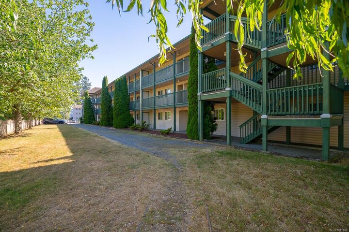 Property Photo: 1912 Bowen Rd #307 BC V9S 5S6