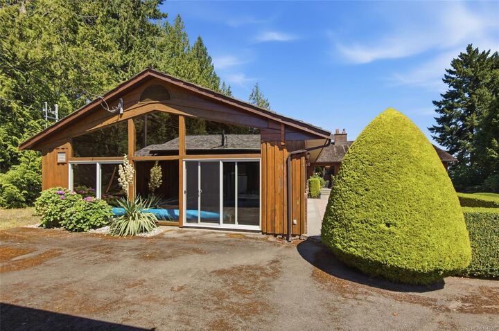 Property Photo: 5071 Island Hwy W BC V9K 1Z9