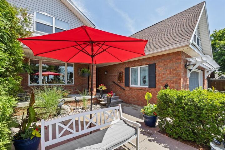 3914 St. Clair Road — photo 1
