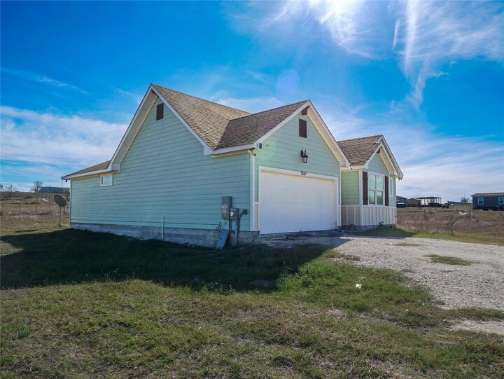 Property Photo: 1351 County Road 419 TX 76574