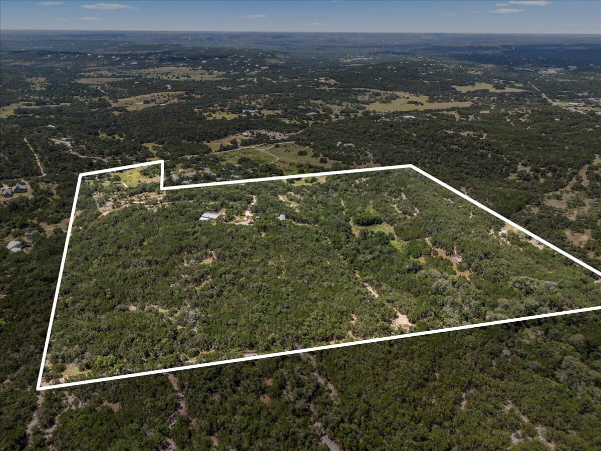 Property Photo:  701 Old Oaks Ranch Road  TX 78676 