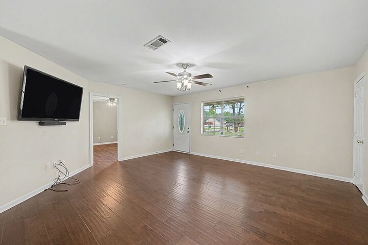 Property Photo:  107 Clinton Lane  GA 31701 