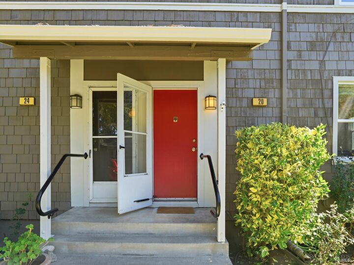 Property Photo:  20 Livingston Court  CA 94949 