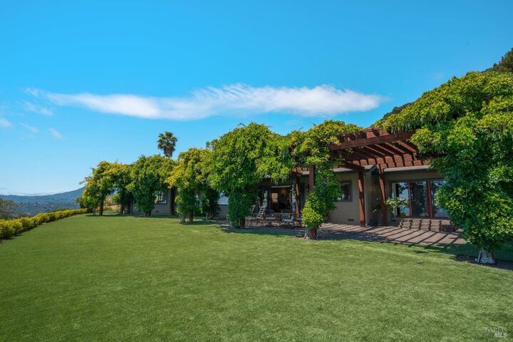 Property Photo:  300 Margarita Drive  CA 94901 