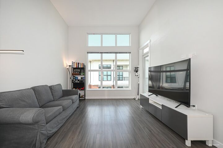 Property Photo: 9551 Alexandra Road 427 BC V6X 0S6