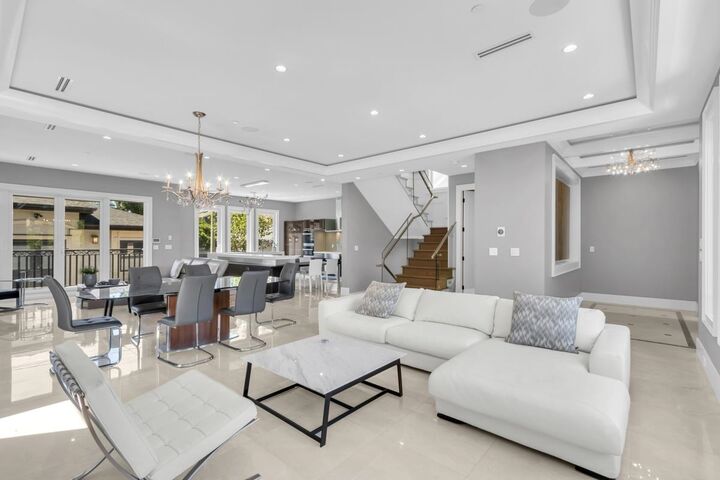 Property Photo:  3955 Blenheim Street  BC V6L 2Y8 