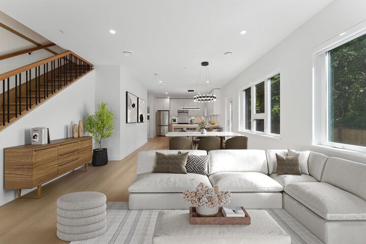Property Photo: 842 St. Denis Avenue BC V7J 2G4