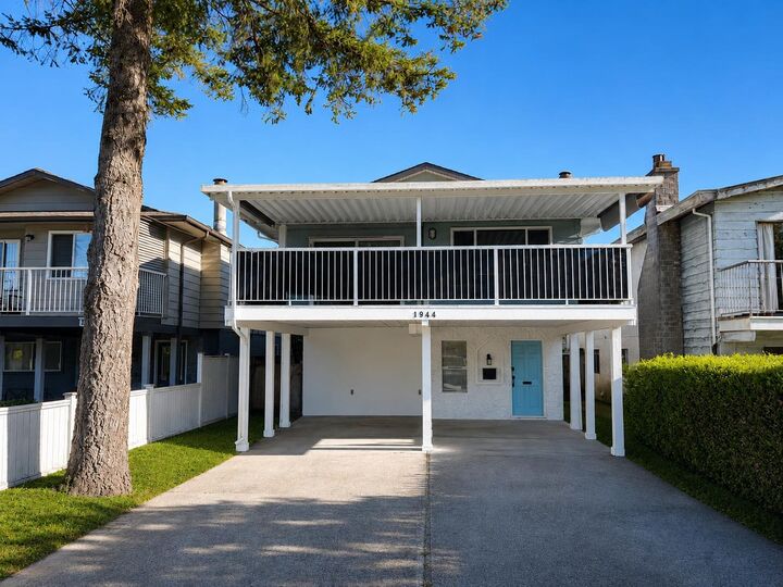 Property Photo: 1944 Prairie Avenue BC V3B 1V4