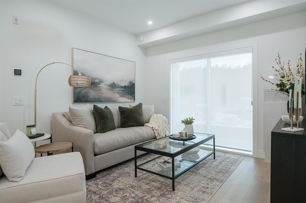 Property Photo:  46187 Thomas Road 207  BC V2R 6N9 