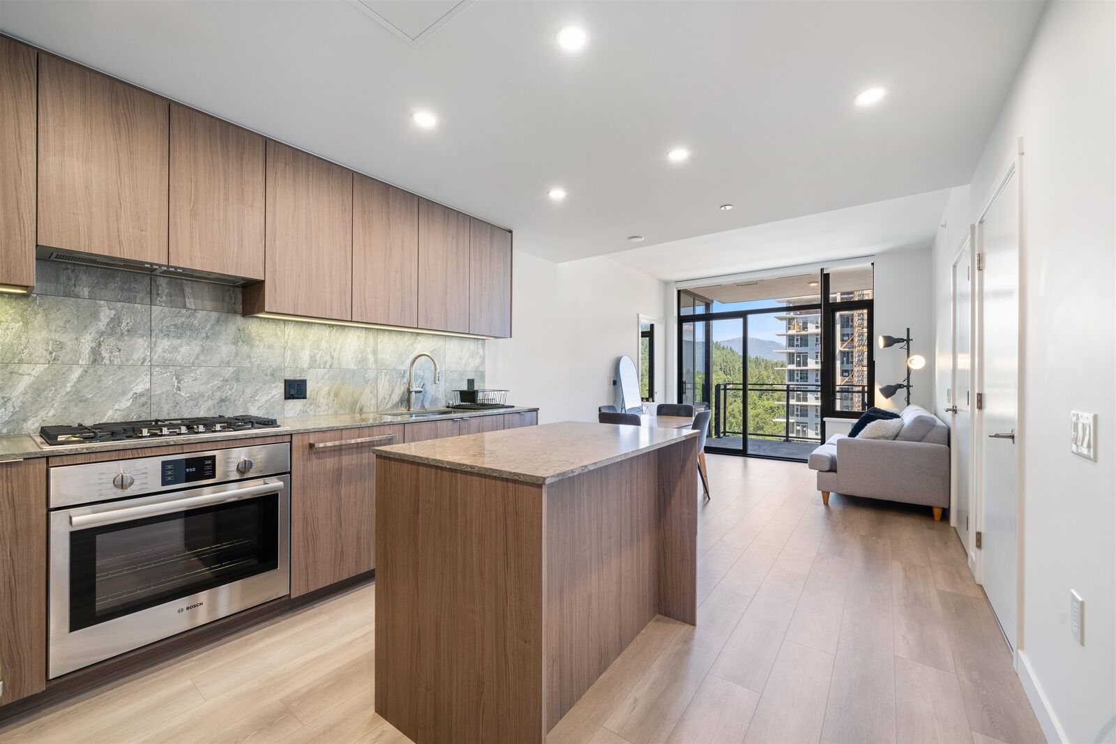 Property Photo: 626 Claremont Street 1806 BC V3J 0T1