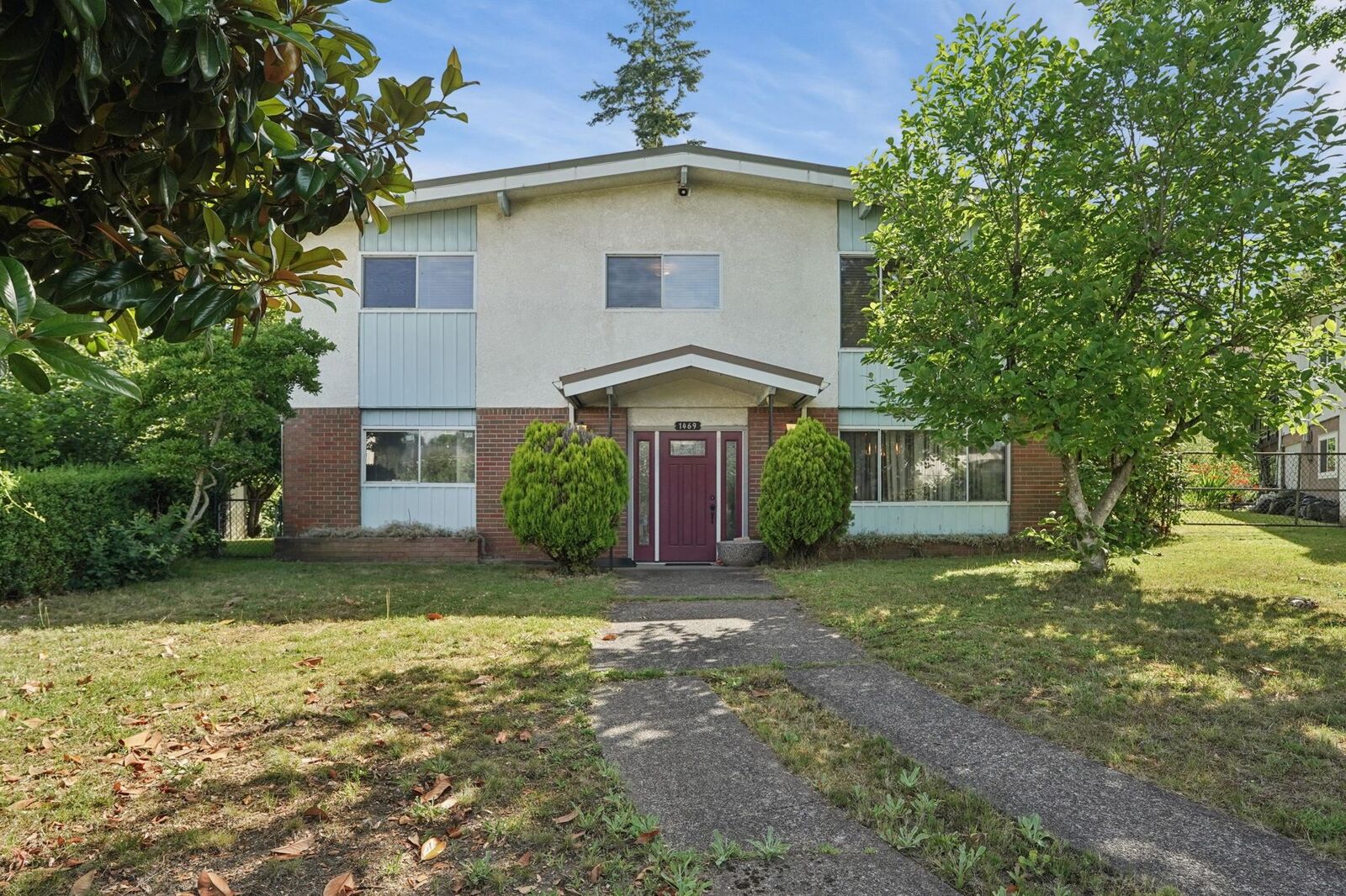 Property Photo: 1469 E 17th Avenue BC V5N 2G8