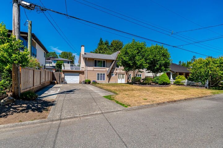 Property Photo: 10867 64A Avenue BC V4E 1E2