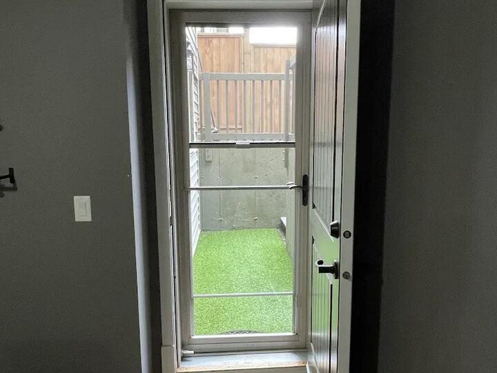 Property Photo:  24899 406B Avenue Bsmt  BC V5H 0A2 