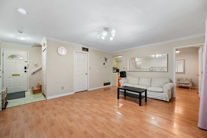 819 W 70th Avenue — photo 1