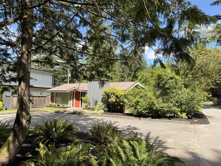 Property Photo: 542 Park Drive BC V2R 4Z8