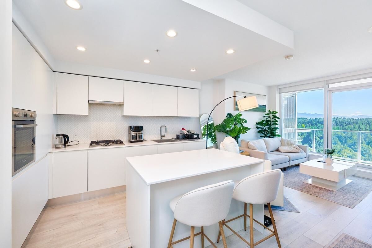 Property Photo: 3833 Evergreen Place 3302 BC V3J 0M2