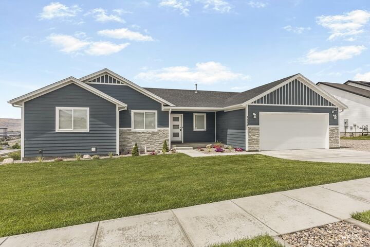 Property Photo:  1114 Dolostone Dr  ID 83201 