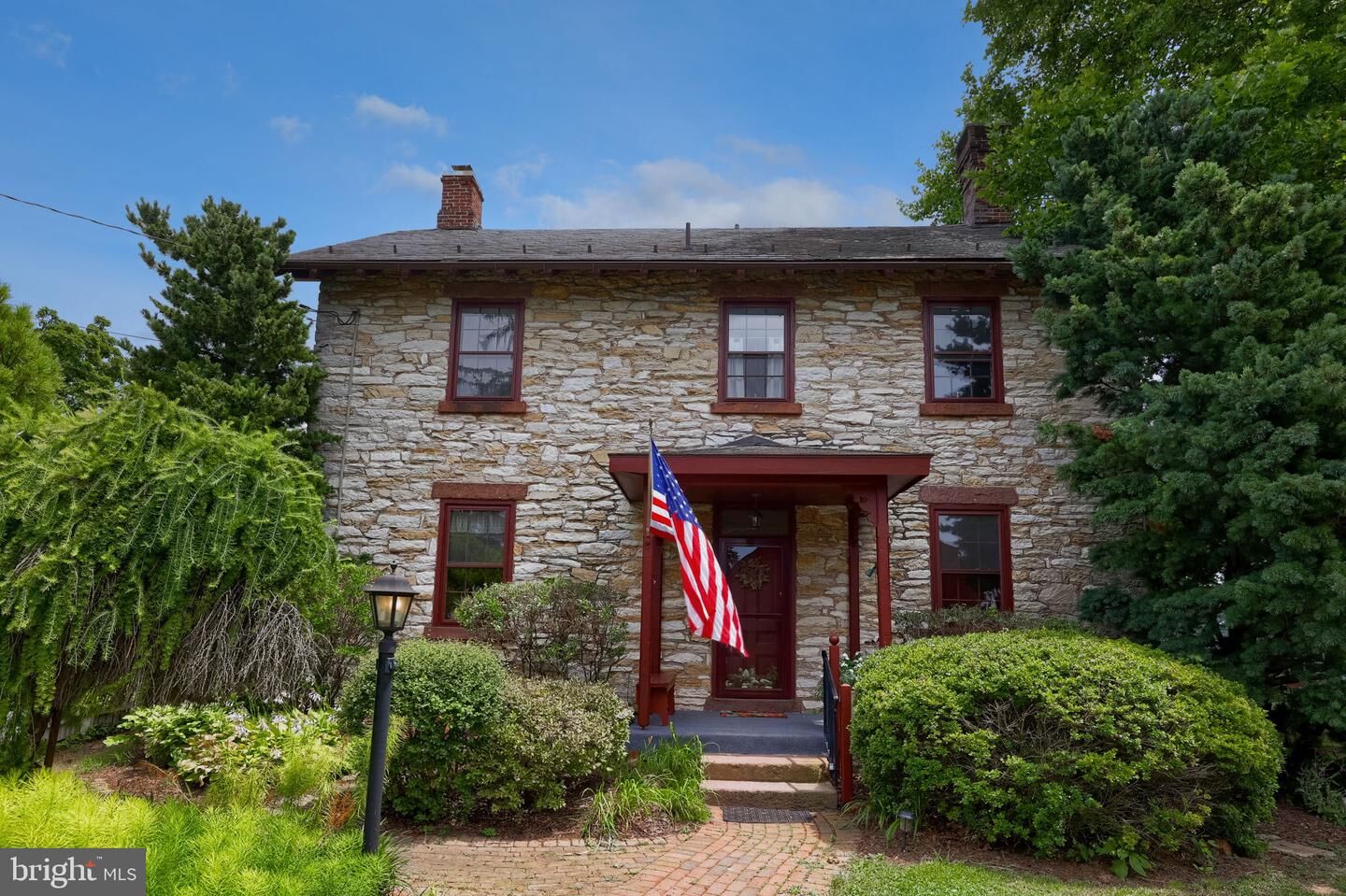 Property Photo: 2401 S Lincoln Avenue PA 17042