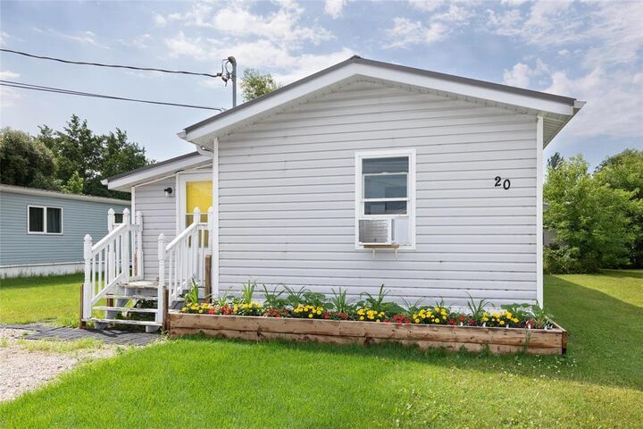 Property Photo: 20 Aspen Three Drive MB R5G 0M1