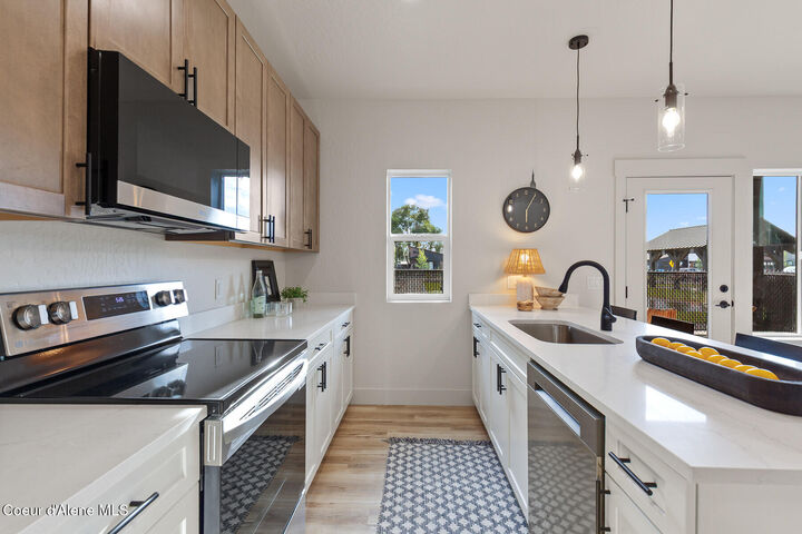 Property Photo:  425 N Wylder Lp  ID 83814 