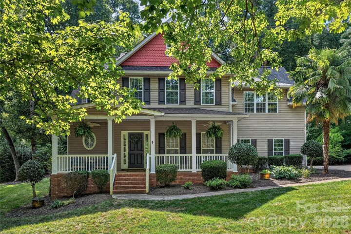 Property Photo: 3012 Nablus Drive NC 28173