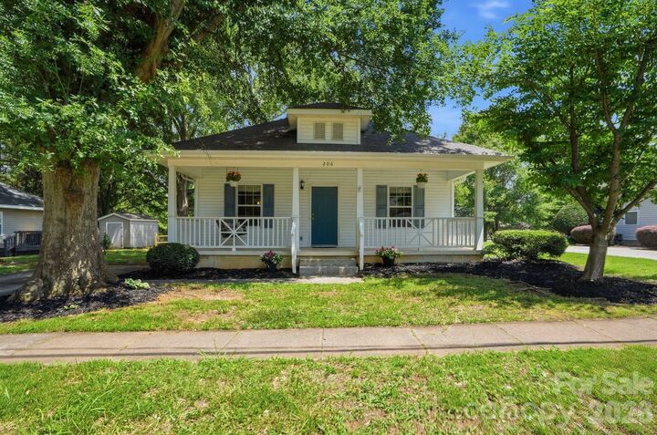 Property Photo: 206 Sixth Street NC 28012