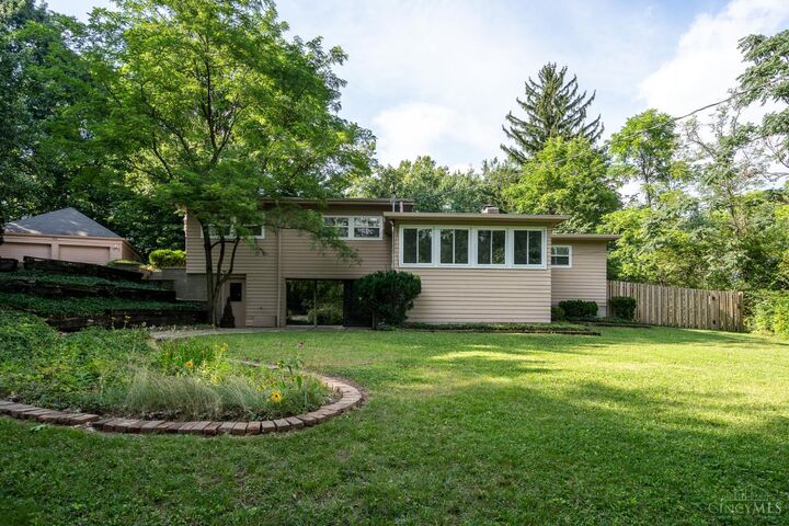 Property Photo: 168 Fleming Road OH 45215