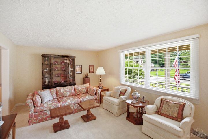 Property Photo:  3294 Wheatcroft Drive  OH 45239 