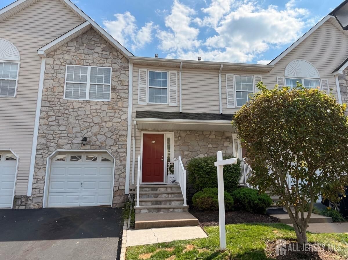 Property Photo:  10 Dina Lane  NJ 08873 