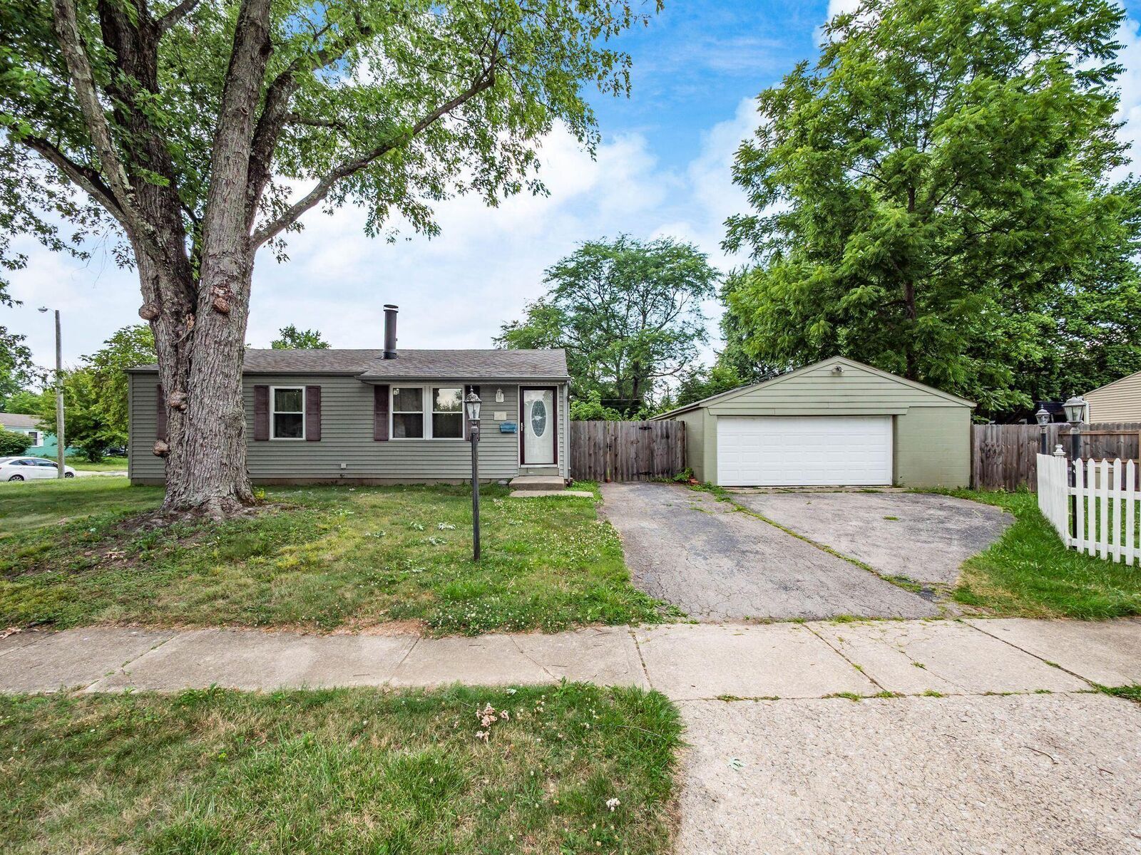 Property Photo:  3781 Aurelia Drive  OH 43232 
