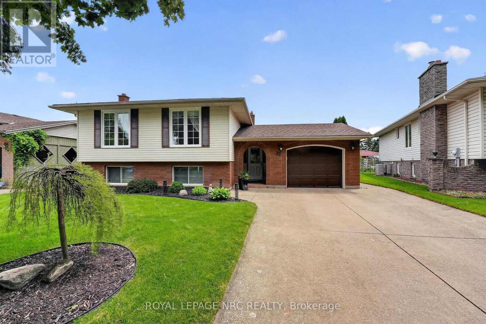 Property Photo:  22 Jeanette Drive  ON L2N 6M4 