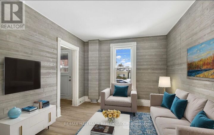 Property Photo: 47 Daniel Street South ON K6V 4Z6