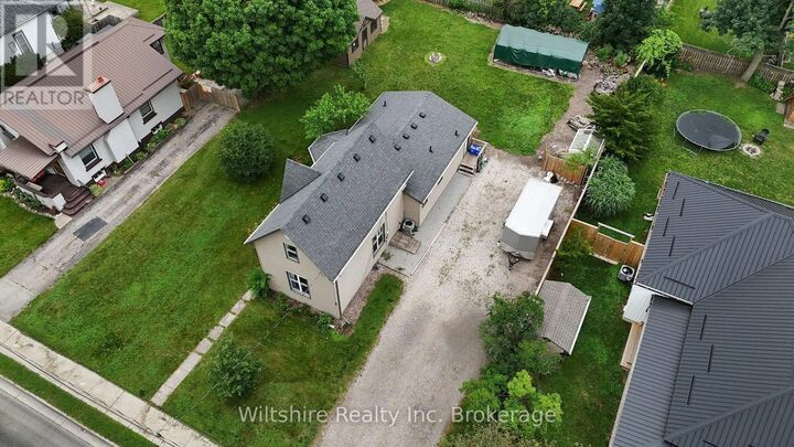 Property Photo: 38 Harvey Street ON N5H 1T1