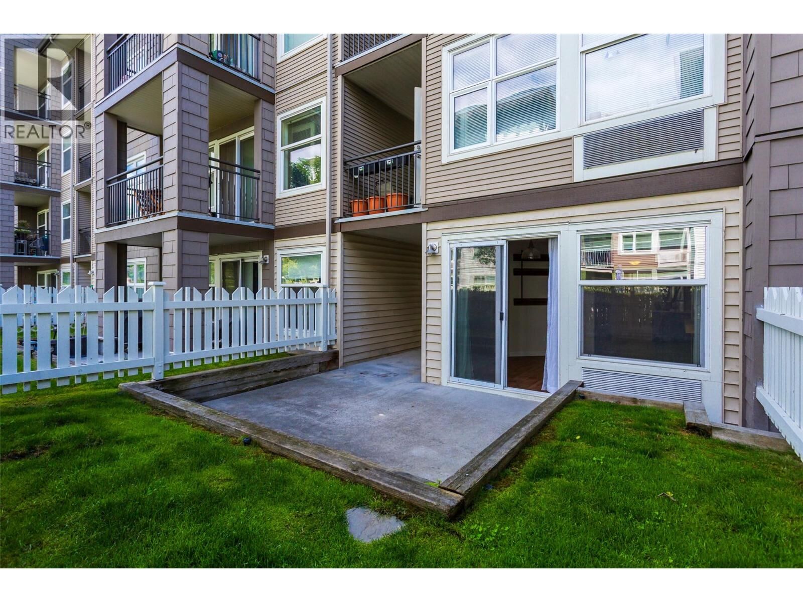 Property Photo: 533 Yates Road North 107 BC V1V 2T7