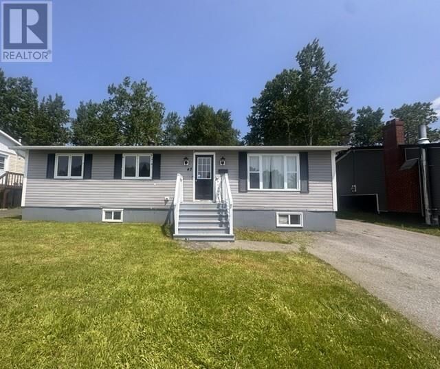 Property Photo:  43 Bennett Drive  NL A1N 1N1 