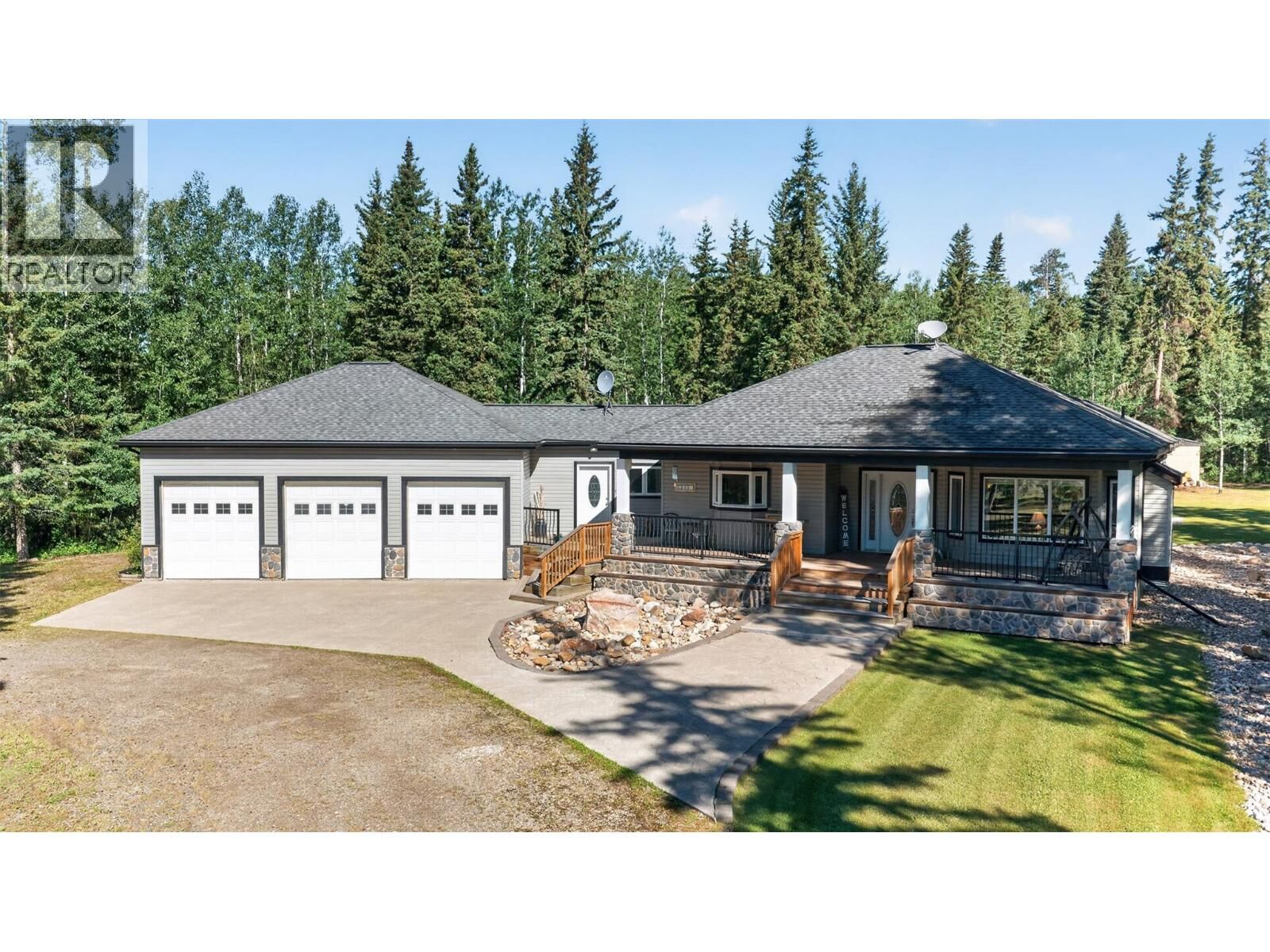 Property Photo: 5242 Lebell Road BC V1G 0J4