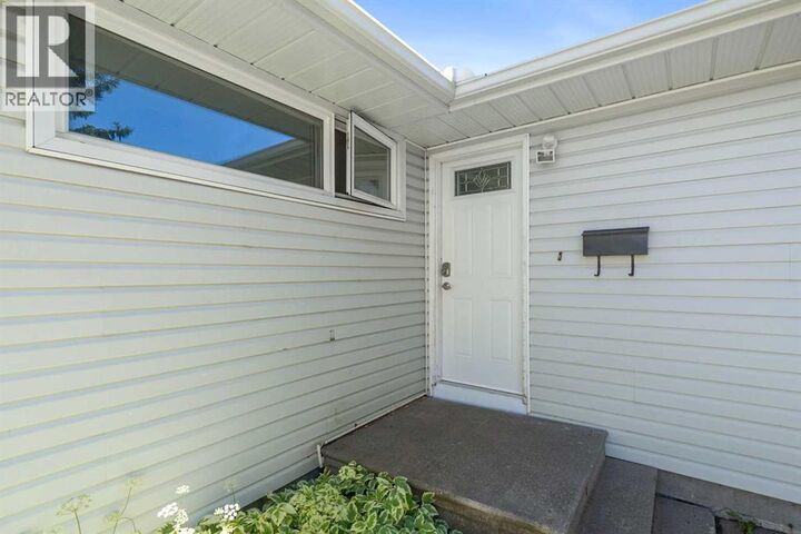 Property Photo: 4132 50 Avenue AB T4G 1J3