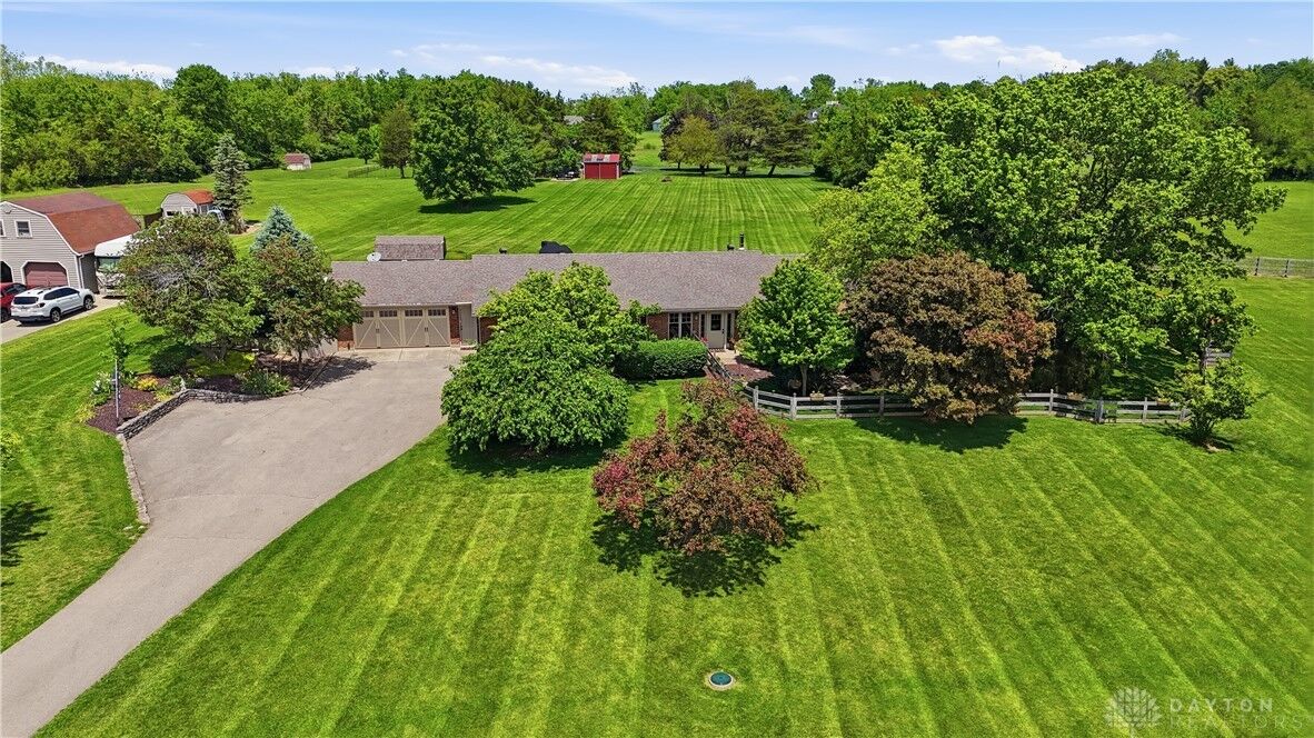 Property Photo:  660 W Lytle 5 Points Road  OH 45066 