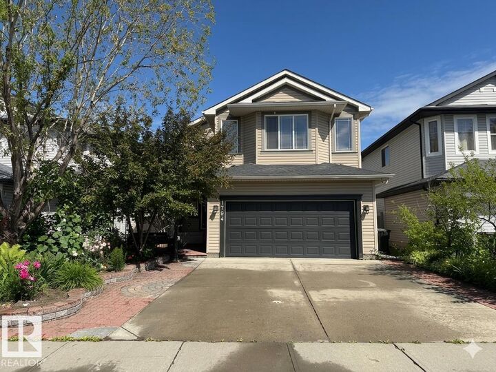 1764 Melrose Crescent SW — photo 1