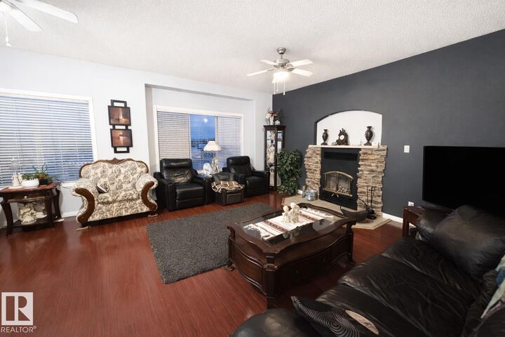 Property Photo:  5119 56 Avenue  AB T0B 3H0 
