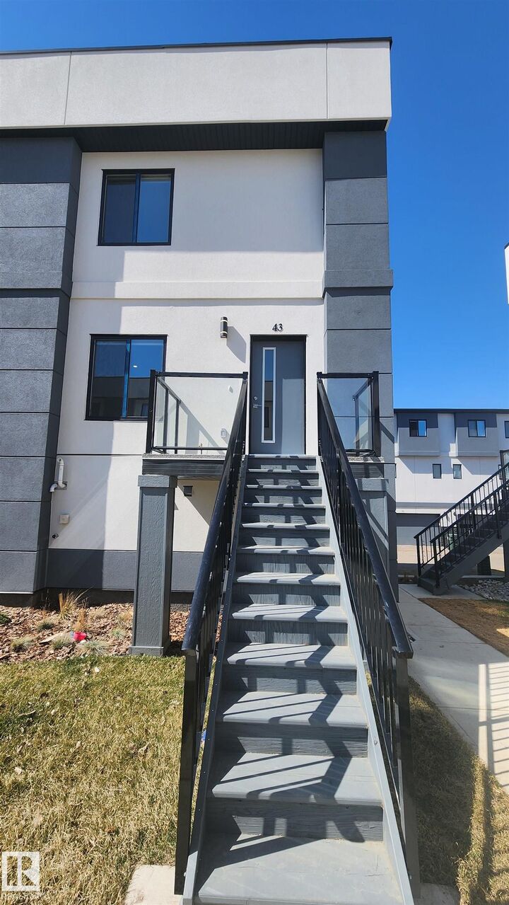10 Salisbury Way 43 — photo 1