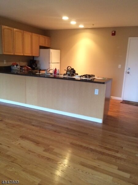 Property Photo: 525 Central Ave, Apt 207 NJ 07090