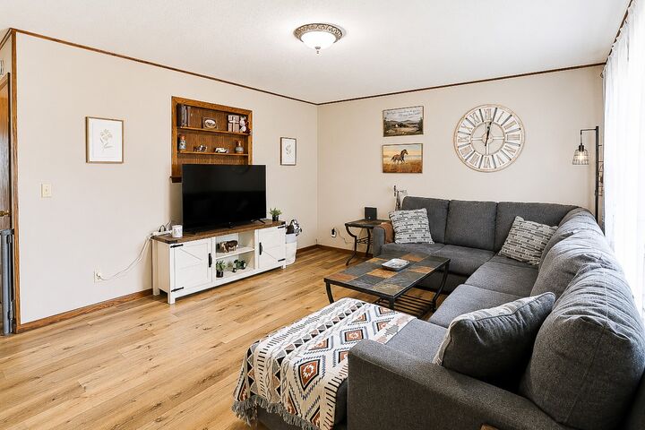 Property Photo:  202 S Filmore Street  IA 50170 