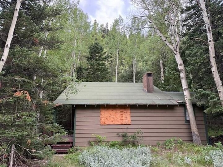 Property Photo:  970 Bryan Ave  CO 80466 