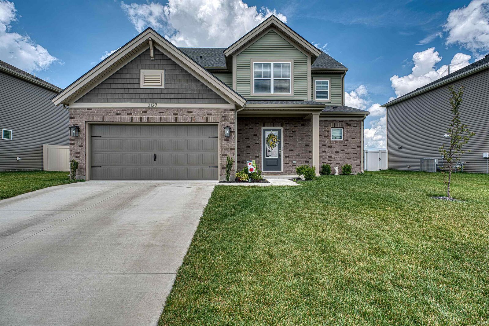 Property Photo: 3127 Dowgate Drive IN 47630