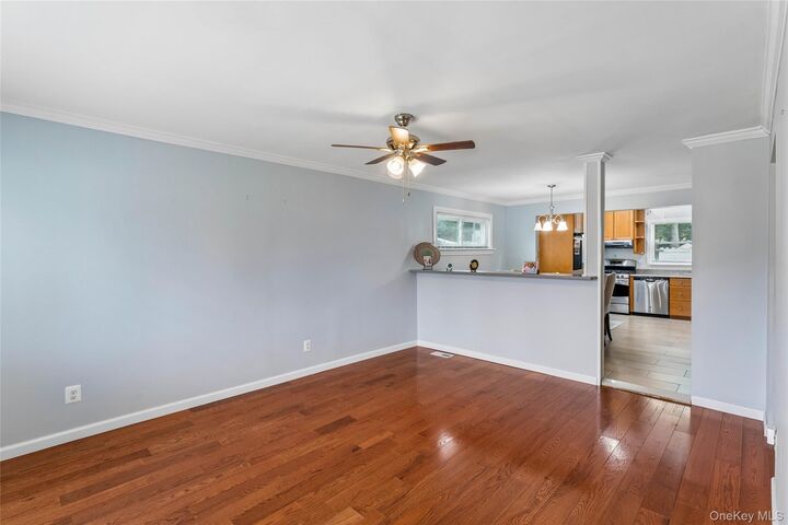 Property Photo:  3 Hillcrest Drive  NY 11590 