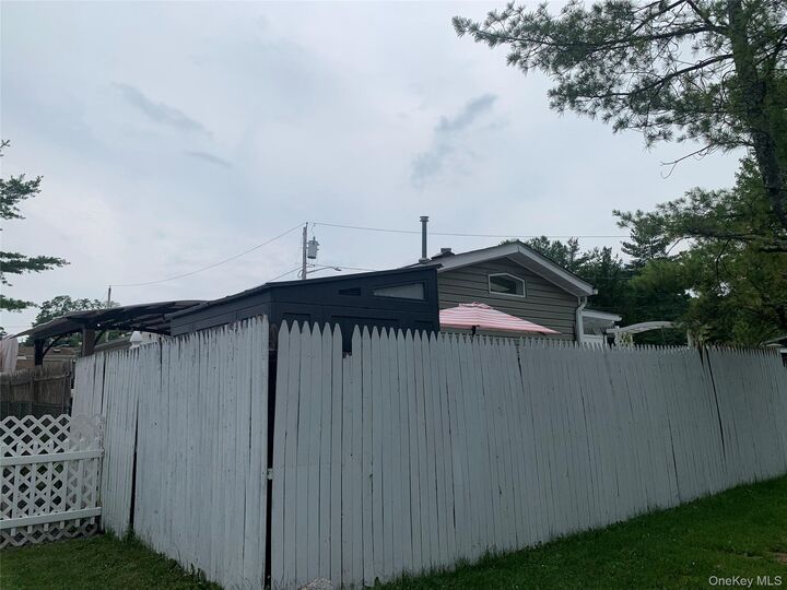 Property Photo:  146 Parkway Trailer Ct.  NY 10970 