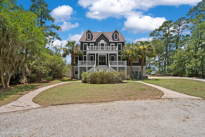 Property Photo: 4 Middle Marsh Lane SC 29940