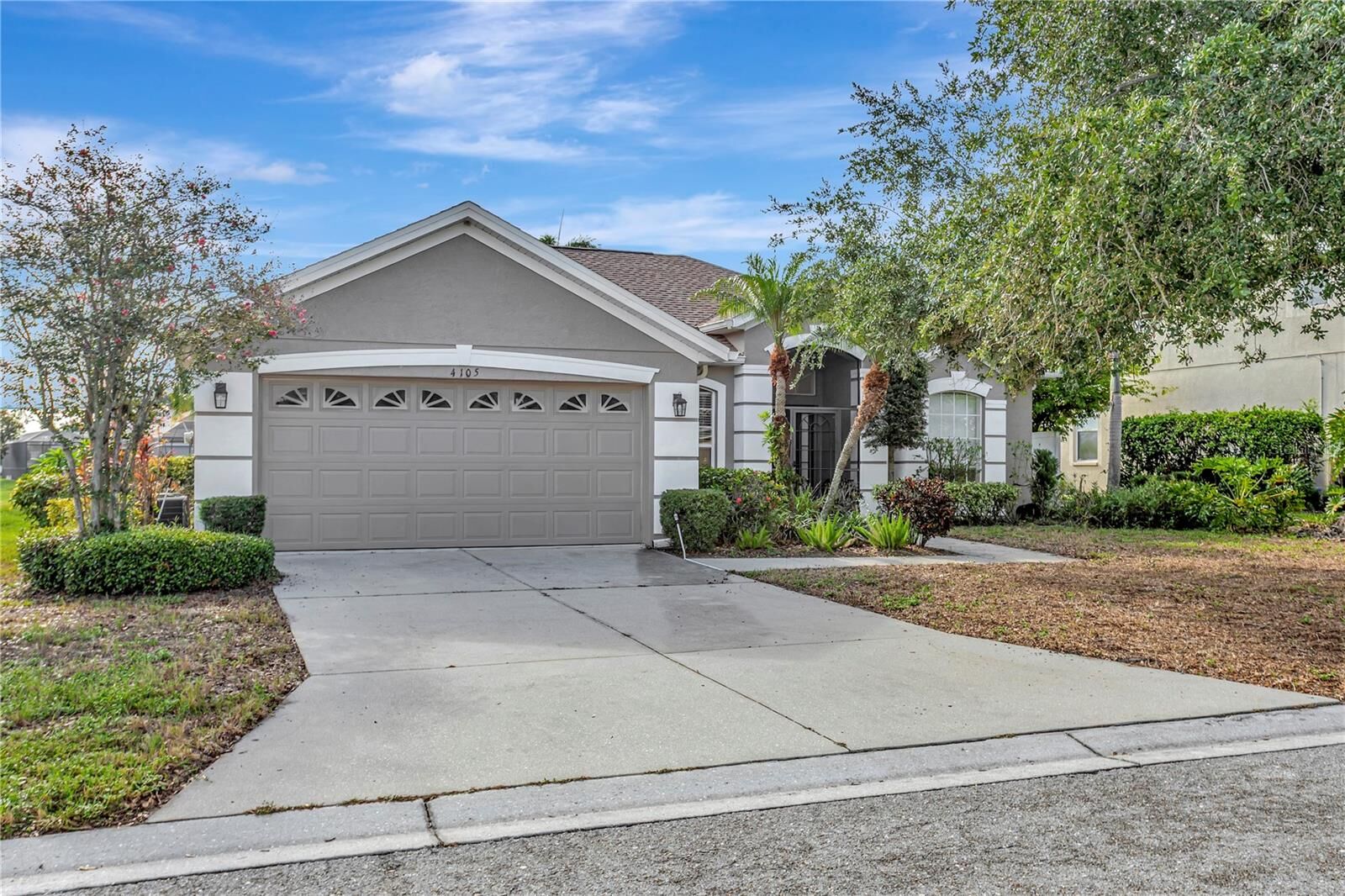Property Photo: 4105 30th Lane E FL 34208